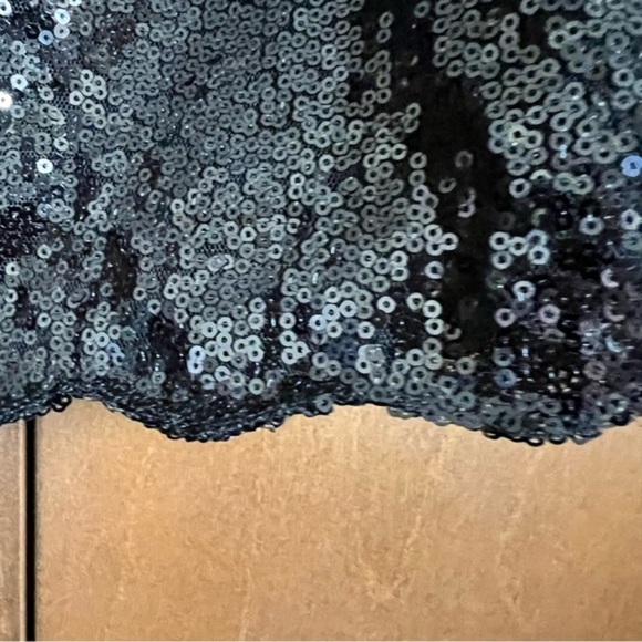In loom Black Sequin Crop Top with Velvet Ties at The Shoulders. Lined NWT❤️ - Picture 4 of 9